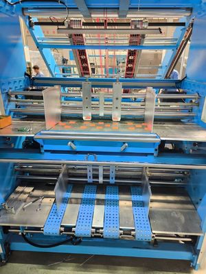 Machine de laminage de feuille à feuille pour papier ondulé avec correction automatique et contrôle servo à grande vitesse