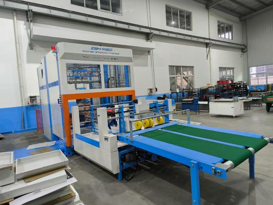 Système avancé d'empilage et de laminage à la flûte avec machine d'empilage automatique pour la production de carton ondulé