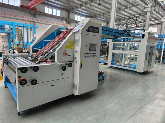 Machine de contrecollage automatique de cannelures pour système d'alimentation électrique, conçue pour une épaisseur de papier supérieure de 150 à 800 g/m² et une taille de feuille minimale de 400 x 380 mm