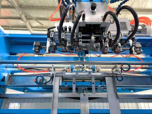 Machine de laminage à flûte à grande vitesse avec vitesse de ligne maximale de 210 m/min et taille maximale de feuille 1500*1500 mm pour la lamination de carton