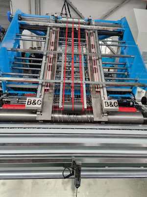 Machine de contrecollage automatique de flûtes de haute précision avec grand format de papier (170*170cm) et multiples options de puissance (22kw-30kw)