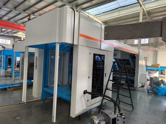 Machine de laminage à flûte à grande vitesse avec vitesse de ligne maximale de 210 m/min et taille maximale de feuille 1500*1500 mm pour la lamination de carton