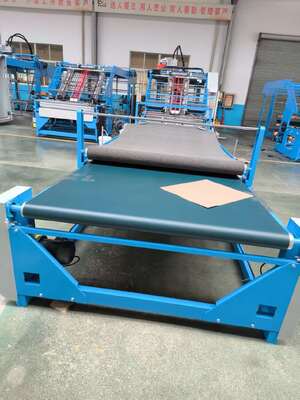 Machine de laminage automatique à flûte conçue pour la lamination du carton ondulé et la performance de la litho-lamination dans le commerce